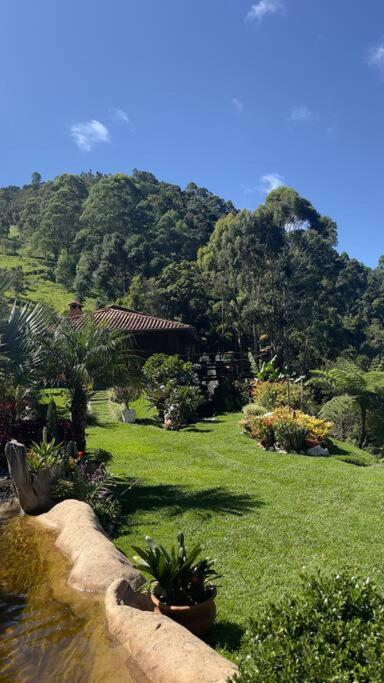 Sitio Com Piscina Natural E Cascata, Com Linda Vista Em Lumiar. Exterior photo